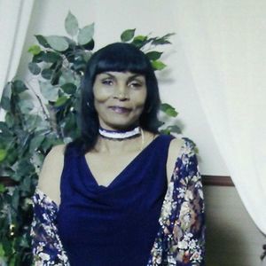 Meet your Posher, Renee